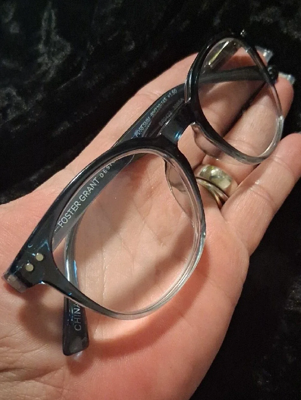 Foster Grant Clear Gray Round Frame Glasses